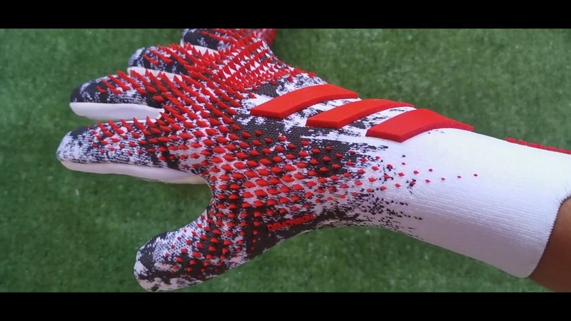 Găng tay thủ môn Adidas Predator: Sự lựa chọn hoàn hảo cho thủ môn 8 Găng tay thủ môn Adidas Predator: Sự lựa chọn hoàn hảo cho thủ môn